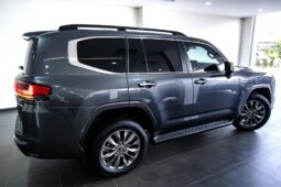 
										Land Cruiser VXR full									