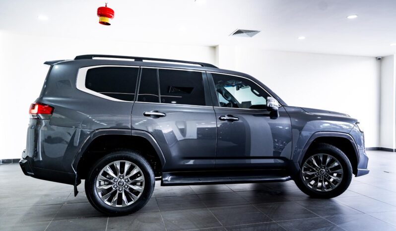 
								Land Cruiser VXR full									