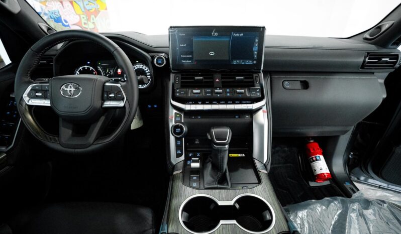 
								Land Cruiser VXR full									