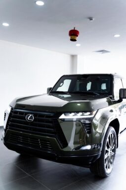 
										Lexus GX 550 Green SUV full									