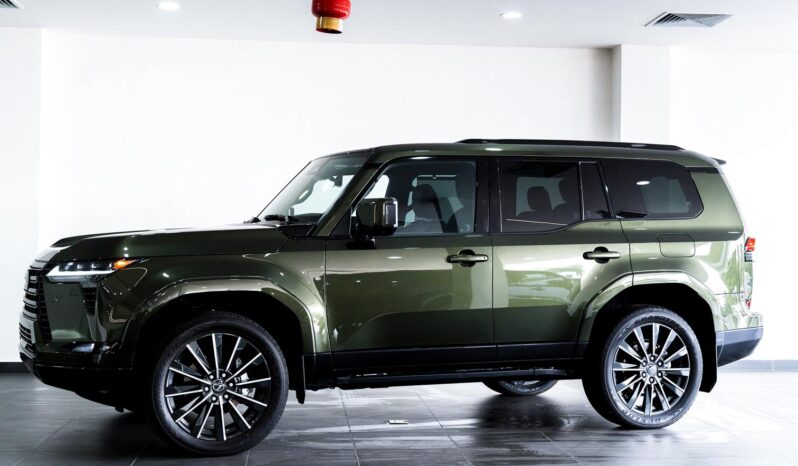 
								Lexus GX 550 Green SUV full									