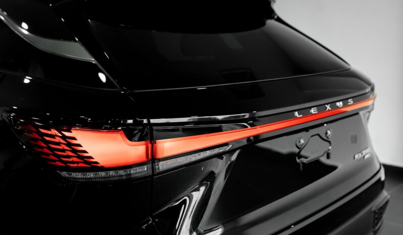 
								Lexus RX350 Sport full									