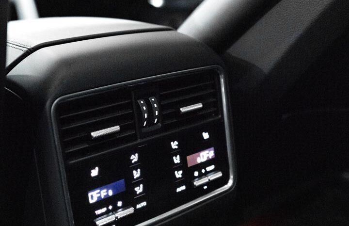 
								Porsche Cayenne Turbo full									