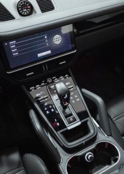 
										Porsche Cayenne Turbo full									