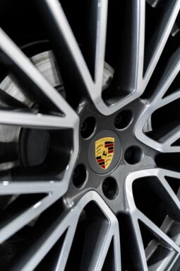 
										Porsche Cayenne Turbo full									