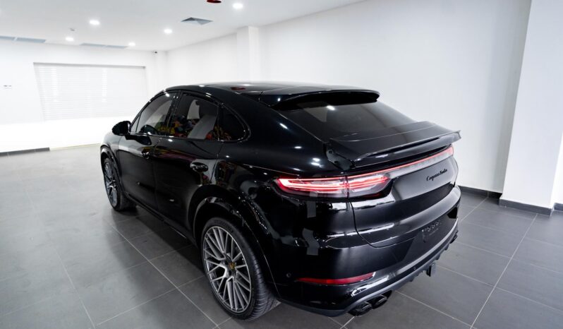 
								Porsche Cayenne Turbo full									