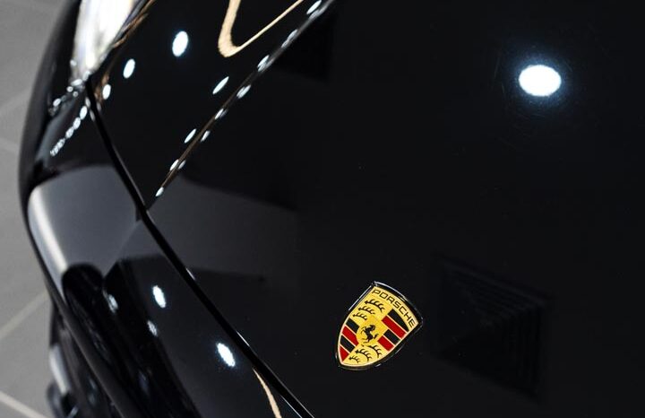 
								Porsche Cayenne Turbo full									