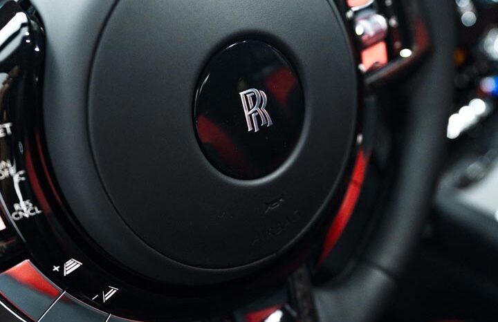 
								Rolls-Royce Cullinan Black Badge full									