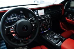 
										Rolls-Royce Cullinan Black Badge full									