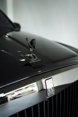 
										Rolls-Royce Cullinan Black Badge full									