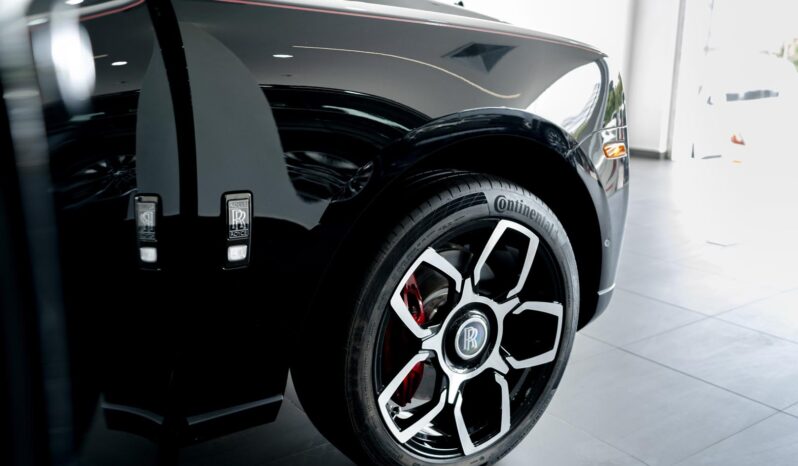 
								Rolls-Royce Cullinan Black Badge full									