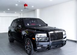 
										Rolls-Royce Cullinan Black Badge full									