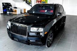 
										Rolls-Royce Cullinan Black Badge full									