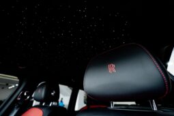 
										Rolls-Royce Cullinan Black Badge full									