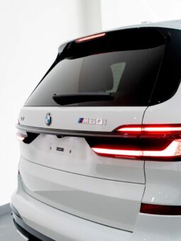 
										BMW X7 M60i full									