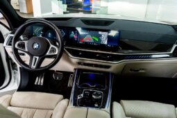 
										BMW X7 M60i full									