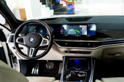 
										BMW X7 M60i full									
