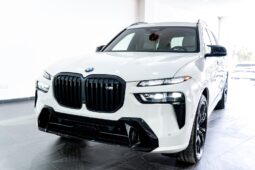 
										BMW X7 M60i full									