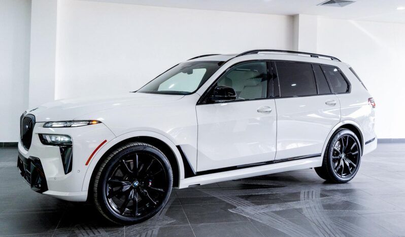 
								BMW X7 M60i full									