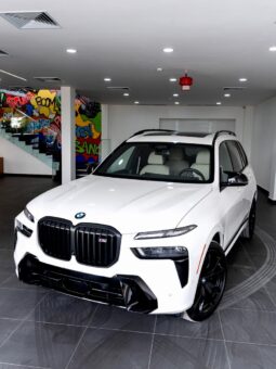 
										BMW X7 M60i full									