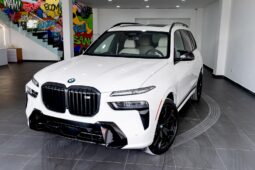
										BMW X7 M60i full									