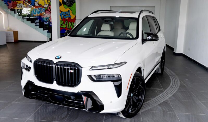 
								BMW X7 M60i full									