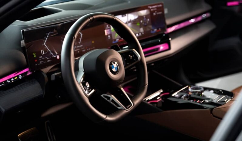 
								BMW 5 Series 520i (2025) full									