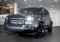 
										Land Rover Defender V8 (2025) full									