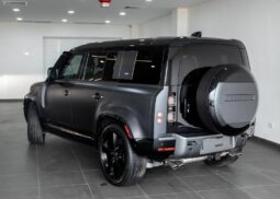
										Land Rover Defender V8 (2025) full									