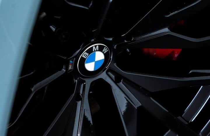 
								BMW X6 xDrive40i Sport full									