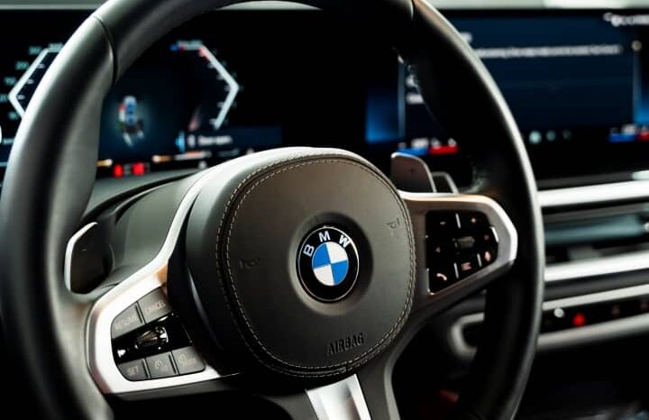 
								BMW X6 xDrive40i Sport full									