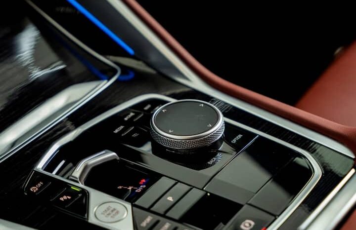 
								BMW X6 xDrive40i Sport full									