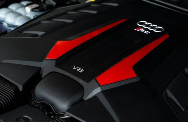 
								Audi RS Q8 (2025) full									