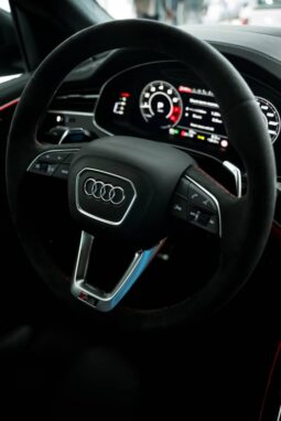 
										Audi RS Q8 (2025) full									