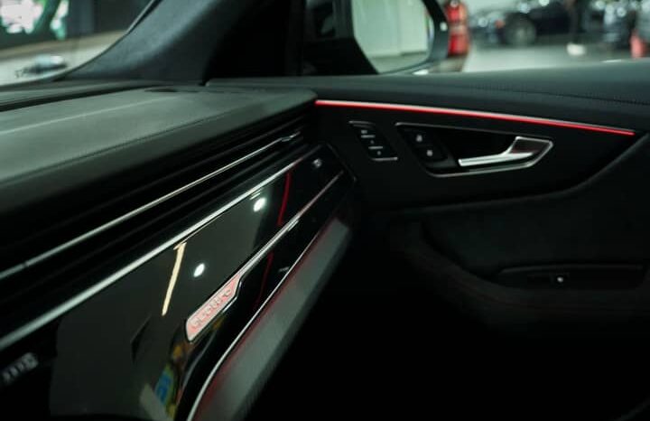 
								Audi RS Q8 (2025) full									