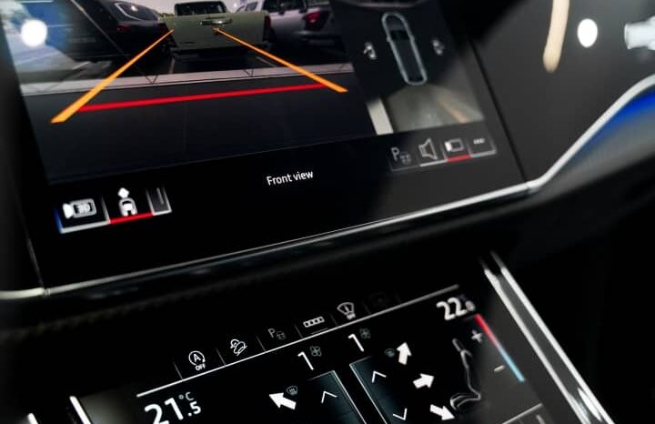 
								Audi RS Q8 (2025) full									