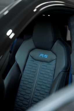 
										Audi RS Q8 (2025) full									