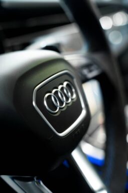 
										Audi RS Q8 (2025) full									