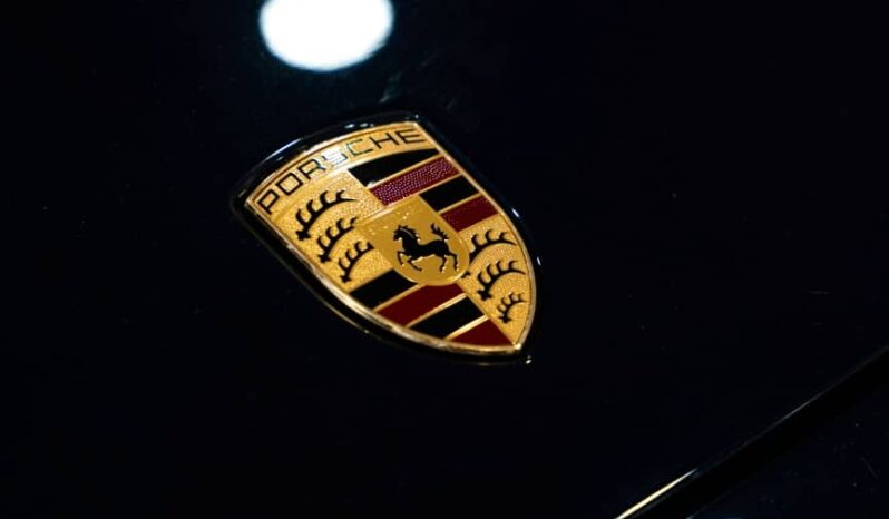 
								Porsche Panamera 4 full									