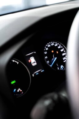 
										Toyota RAV4 Hybrid (2025) full									