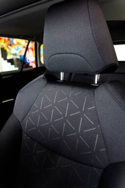 
										Toyota RAV4 Hybrid (2025) full									