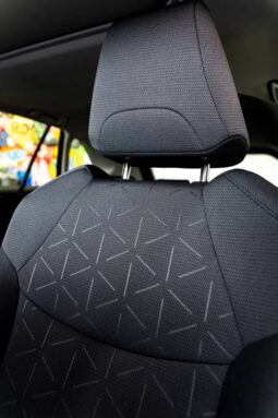 
										Toyota RAV4 Hybrid (2025) full									