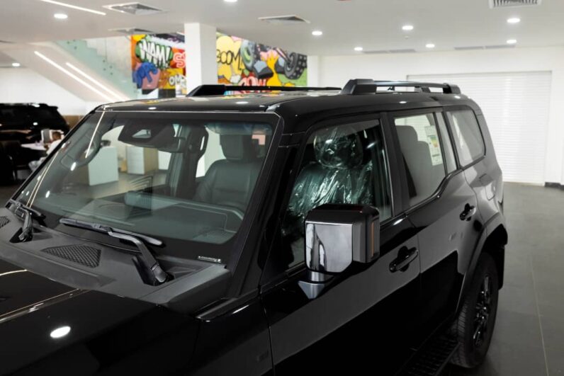 Toyota Land Cruiser Prado Black