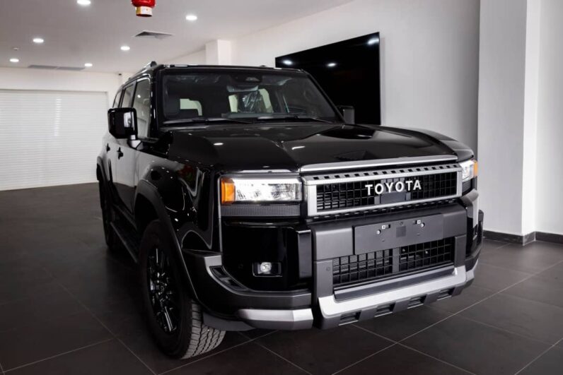 Toyota Land Cruiser Prado Black