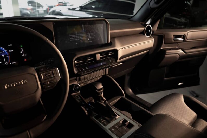 Toyota Land Cruiser Prado Black