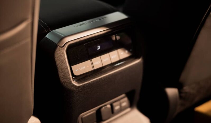 
								Toyota Land Cruiser Prado Black full									