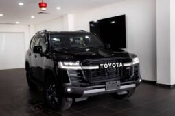 Toyota Land Cruiser Prado Black