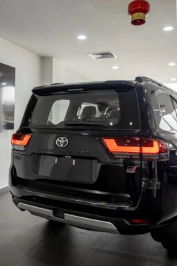 
										Toyota Land Cruiser Prado Black full									