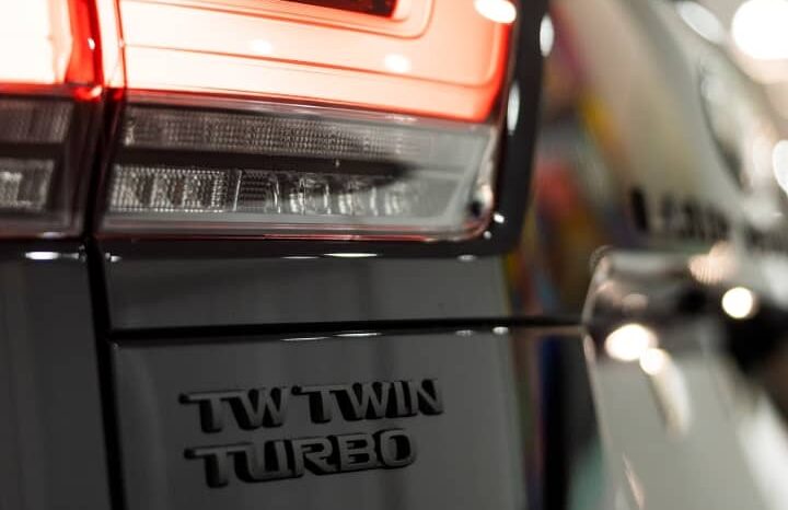 
								Toyota Land Cruiser Prado Black full									