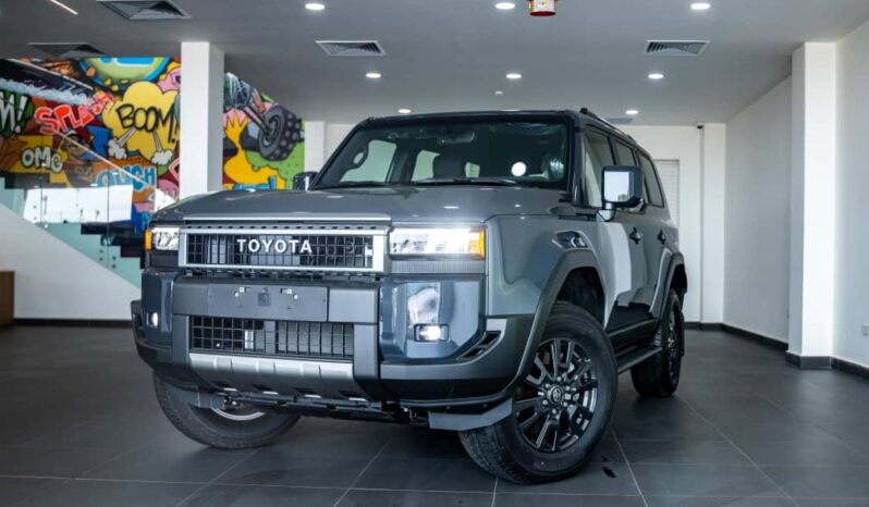 
								Toyota Land Cruiser Prado Gray full									